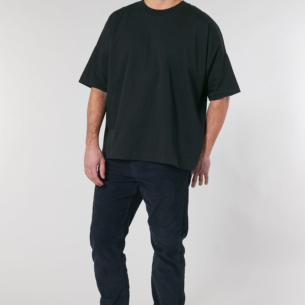 
                  
                    LOOZE Oversized T-shirt
                  
                